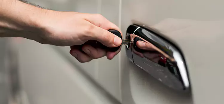 Why Choose Our Auto Locksmith Team in Mankato, MN?